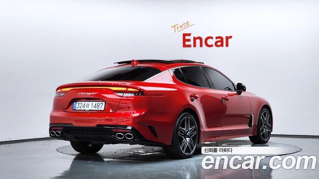 Kia Stinger 2023 — photo 2