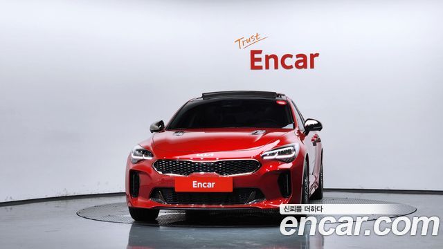 Kia Stinger 2023 — photo 3