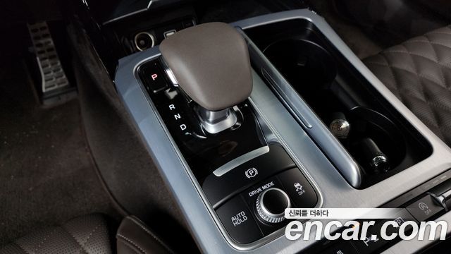 Kia Stinger 2023 — photo 12