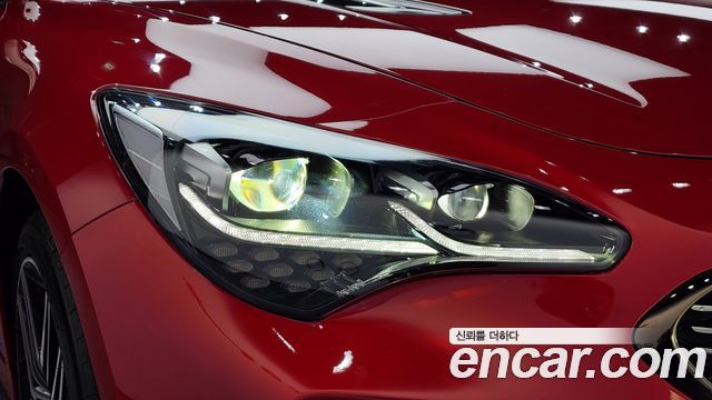 Kia Stinger 2023 — photo 8