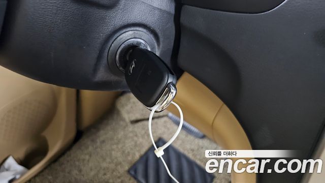 Hyundai Starex 2017 — photo 18