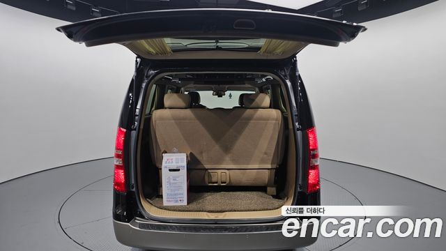 Hyundai Starex 2017 — photo 20