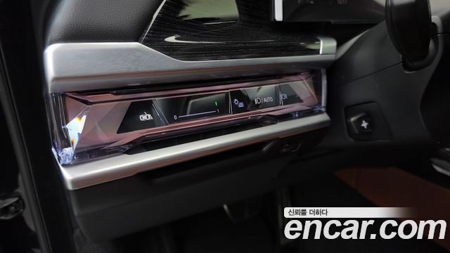 BMW 7-Series 2025 — photo 23