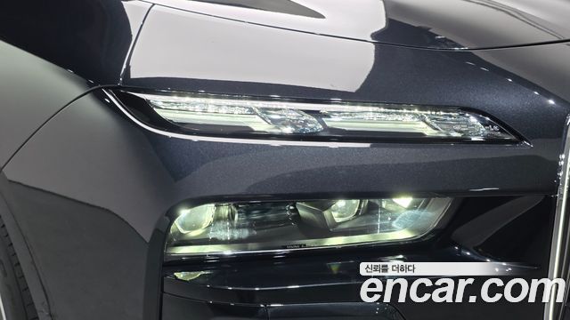 BMW 7-Series 2025 — photo 8