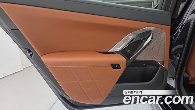 BMW 7-Series 2025 — photo 15