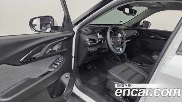 Chevrolet Korea Trailblazer 2022 — photo 10