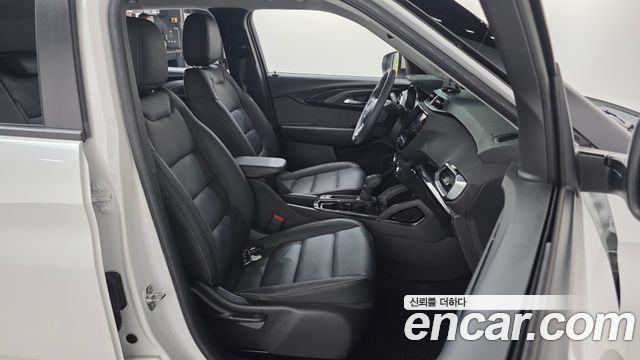 Chevrolet Korea Trailblazer 2022 — photo 11