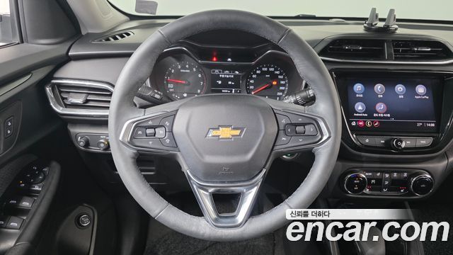 Chevrolet Korea Trailblazer 2022 — photo 13