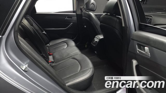 Hyundai Sonata 2017 — photo 11