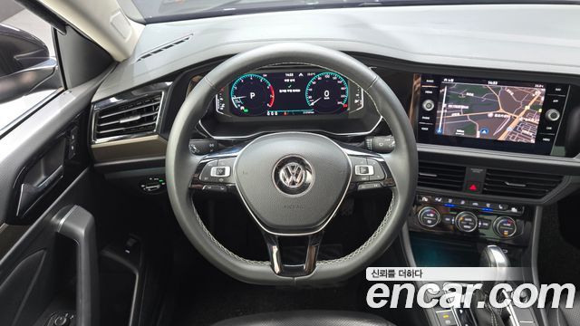 Volkswagen Jetta 2021 — photo 13