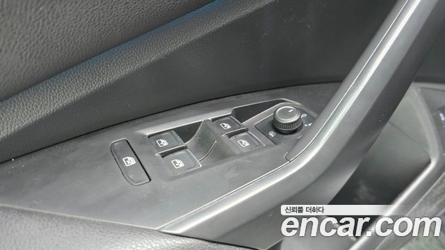 Volkswagen Jetta 2021 — photo 14