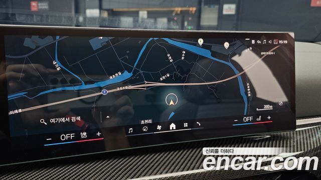 BMW 3-Series 2025 — photo 20
