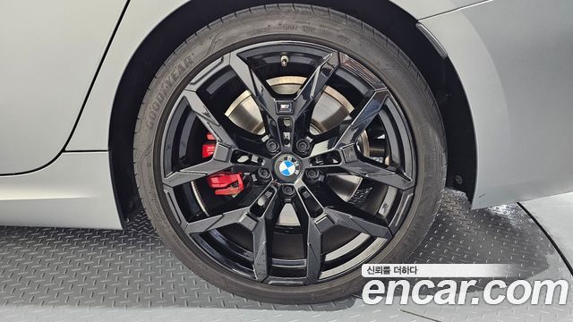 BMW 3-Series 2025 — photo 7
