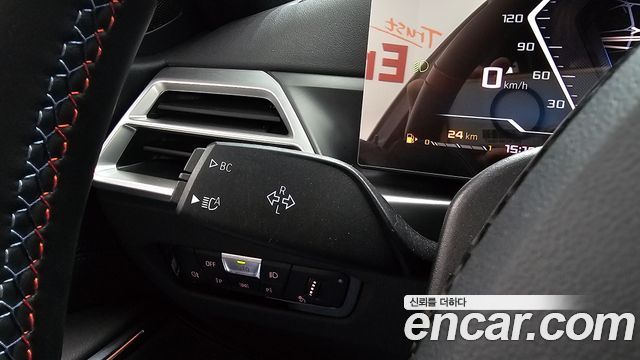 BMW 3-Series 2025 — photo 28