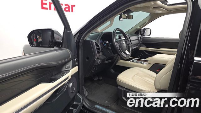 Ford Expedition 2021 — photo 13