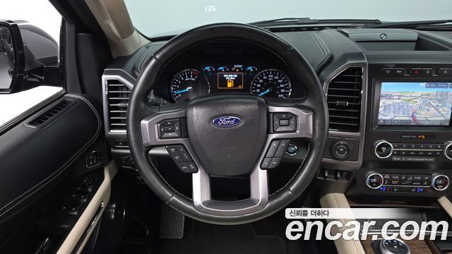 Ford Expedition 2021 — photo 19