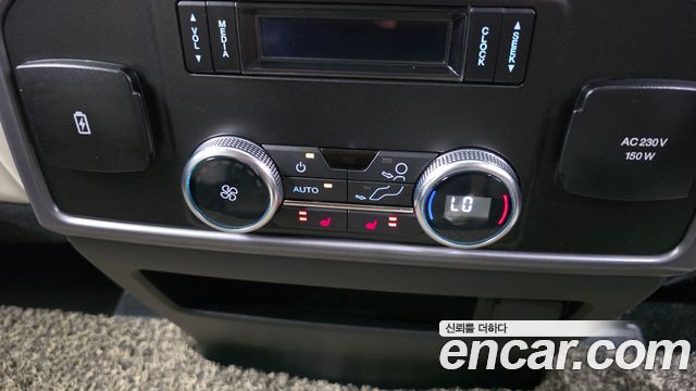 Ford Expedition 2021 — photo 25