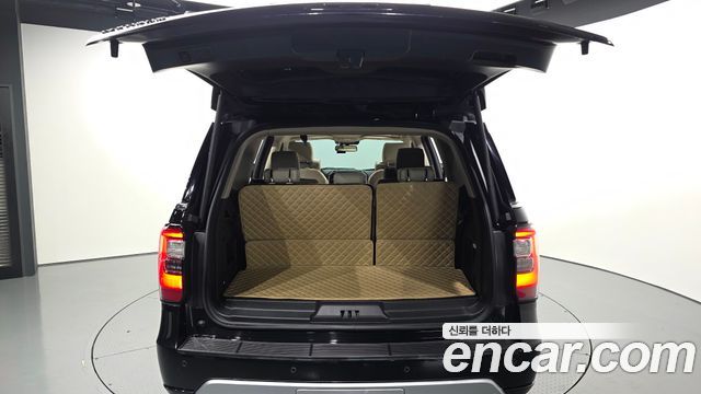 Ford Expedition 2021 — photo 26