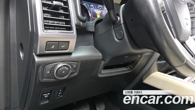 Ford Expedition 2021 — photo 28