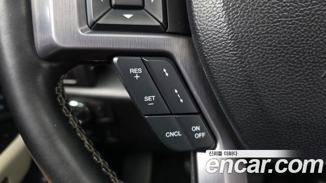 Ford Expedition 2021 — photo 31