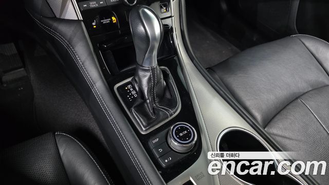 Infiniti Q50 2014 — photo 9