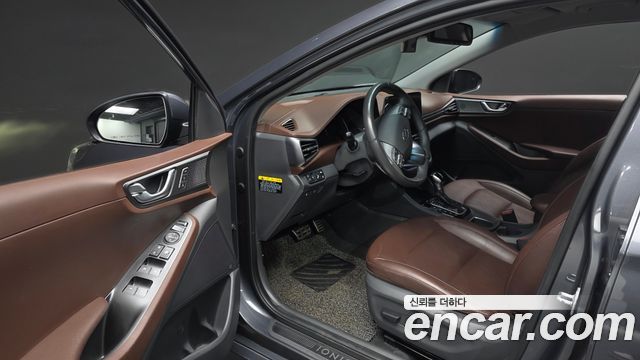 Hyundai Ioniq 2020 — photo 10
