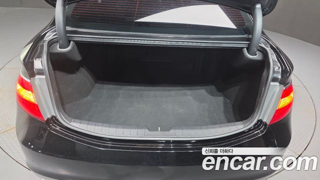 Hyundai Grandeur 2015 — photo 32