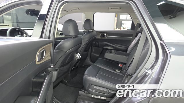 Kia Sorento 2023 — photo 17