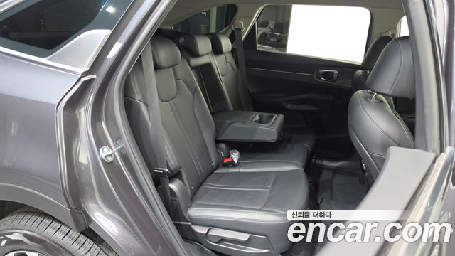 Kia Sorento 2023 — photo 18