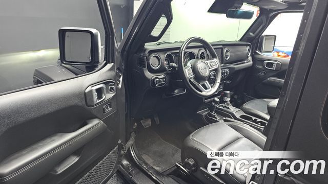Jeep Wrangler 2020 — photo 13