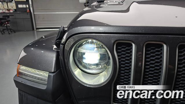 Jeep Wrangler 2020 — photo 8