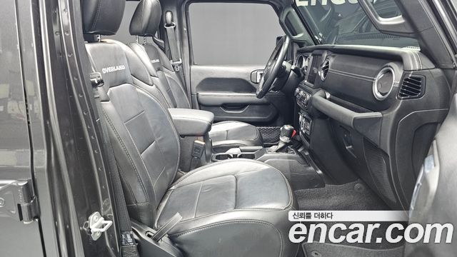 Jeep Wrangler 2020 — photo 16