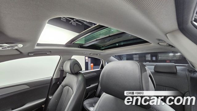 Hyundai Sonata 2015 — photo 25