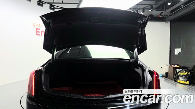 Cadillac CT6 2019 — photo 29