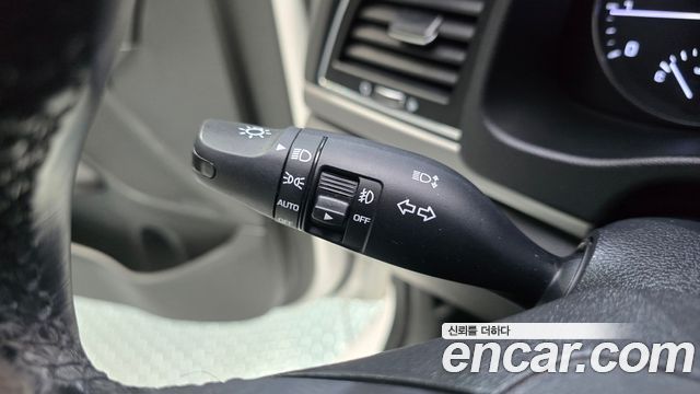 Hyundai AVANTE 2016 — photo 24