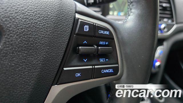 Hyundai AVANTE 2016 — photo 28