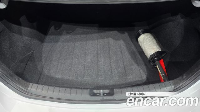 Hyundai AVANTE 2016 — photo 30
