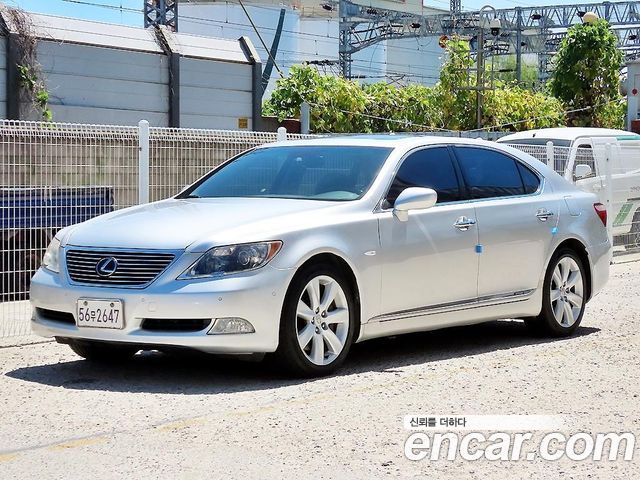 Lexus LS 2008 — photo 2