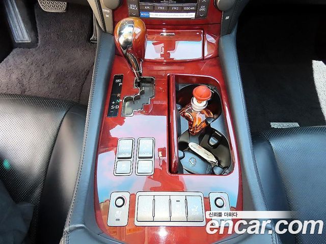Lexus LS 2008 — photo 10