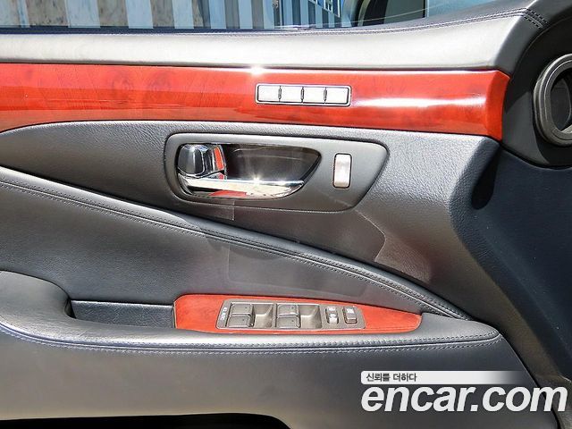 Lexus LS 2008 — photo 11
