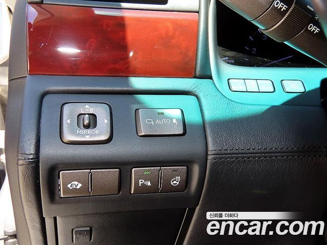 Lexus LS 2008 — photo 12