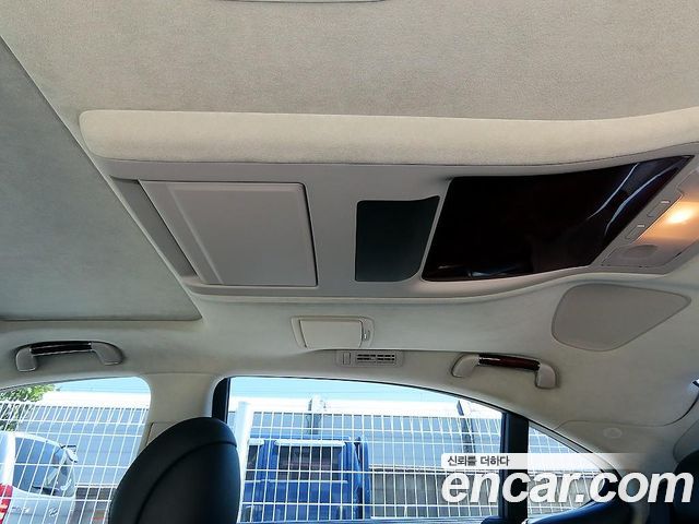 Lexus LS 2008 — photo 16