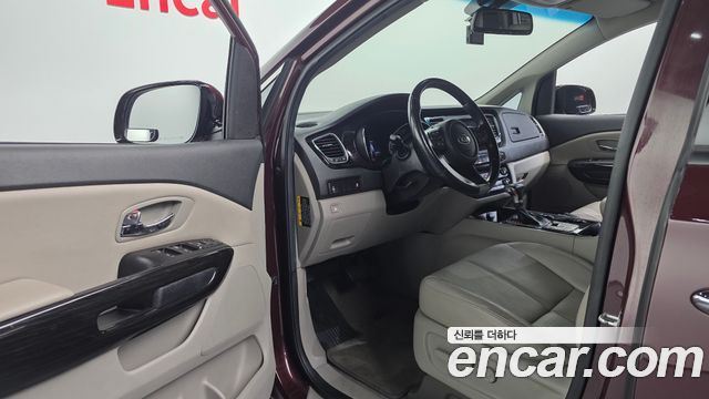 Kia Canival 2019 — photo 13