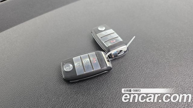 Kia Canival 2019 — photo 23