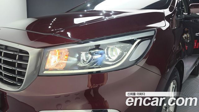 Kia Canival 2019 — photo 8