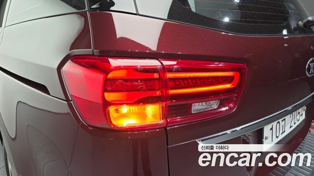Kia Canival 2019 — photo 9