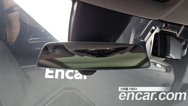 BMW 1-Series 2023 — photo 27