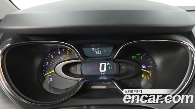 Renault Korea QM3 2015 — photo 11
