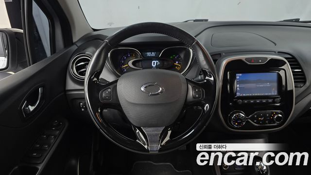 Renault Korea QM3 2015 — photo 19