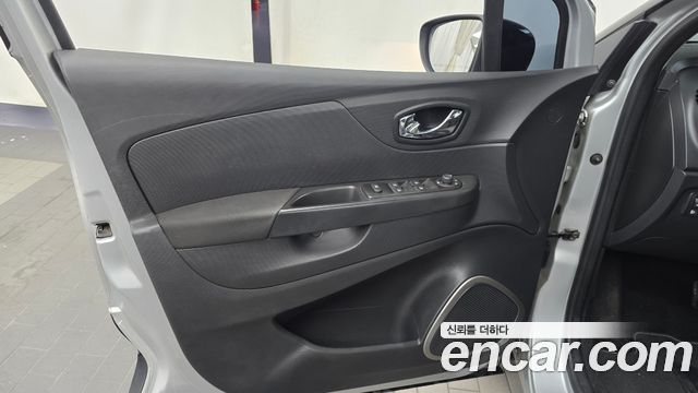 Renault Korea QM3 2015 — photo 14